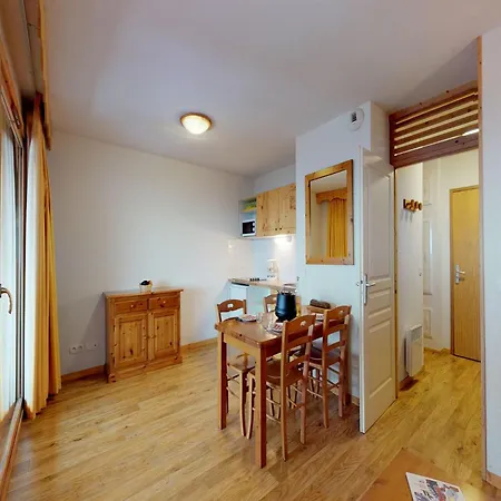 In For 4 People * Chamrousse